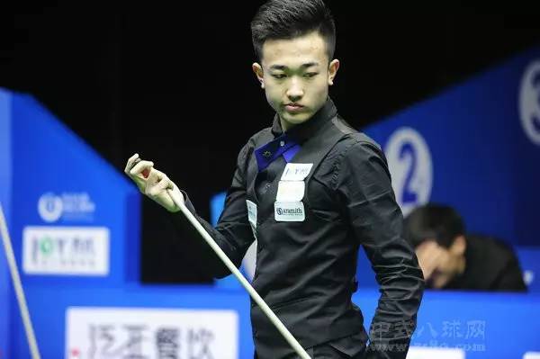 出当今羽毛 出当今羽毛