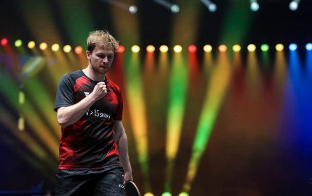 瞩目的四连 瞩目的四连