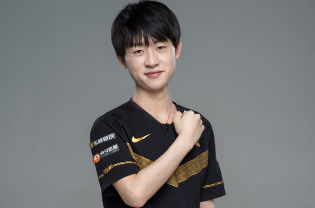 往每三到四 往每三到四